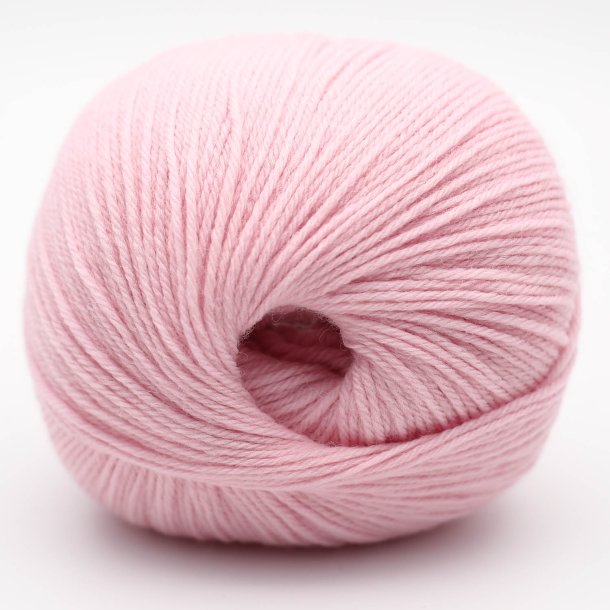 Kremke Soul Wool - The Merry Merino 220 uldgarn GOTS - Powder Pink 10 - 50g