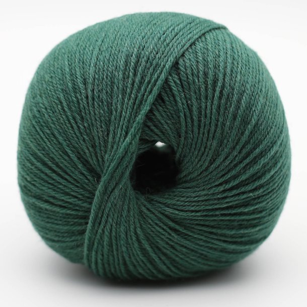 Kremke Soul Wool - The Merry Merino 220 uldgarn GOTS - Fir Green 17 - 50g