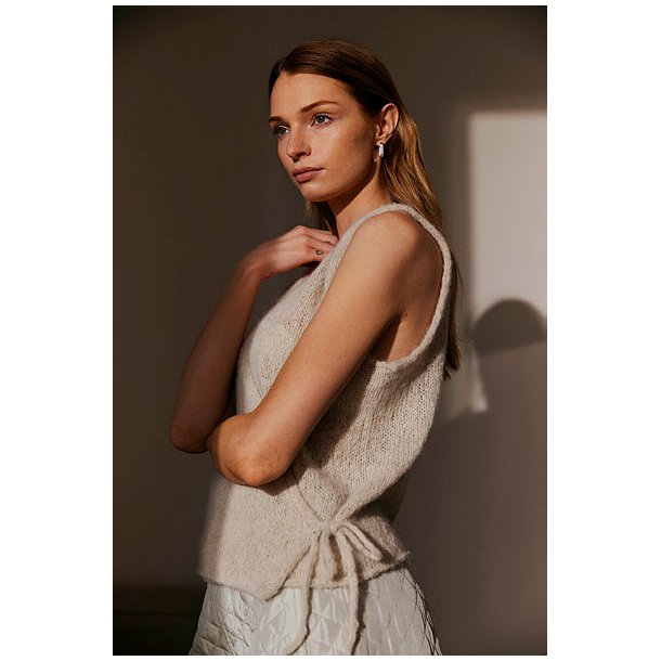 Rauma - Opskrift - Mari Omslagsvest - 412-1