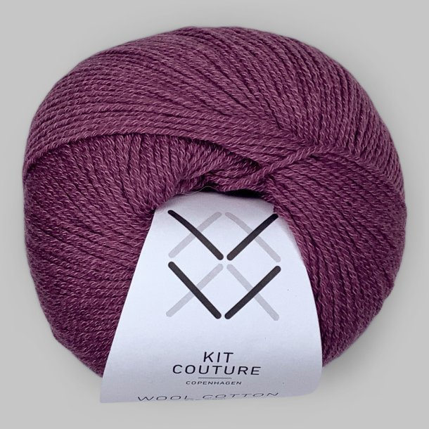 Kit Couture - Wool Cotton - Uld og bomuldsgarn - Blomme 7842 - 50g