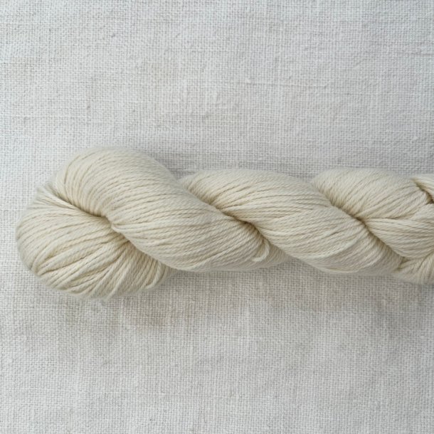 Imagine Wool - Baby Alpaca uldgarn - Natur hvid (100) - 50g