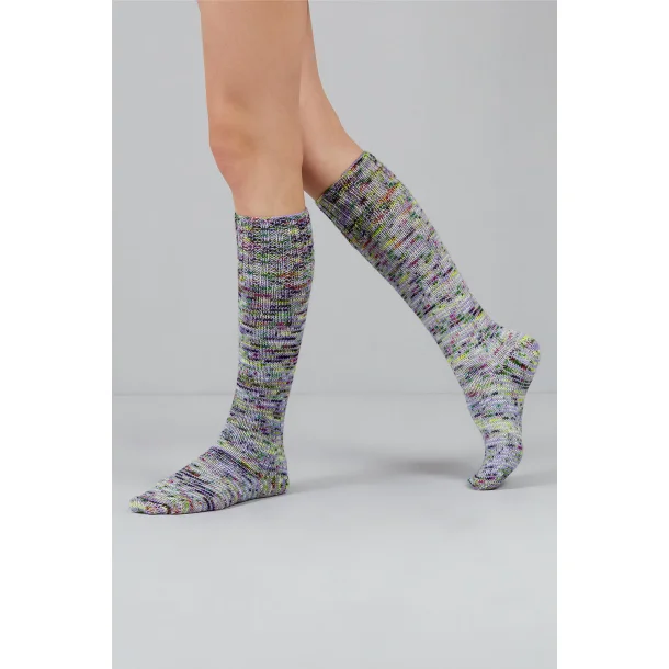 Gusto Wool - Carmen - merinould/strmpegarn - Fv. 1404 - 100g