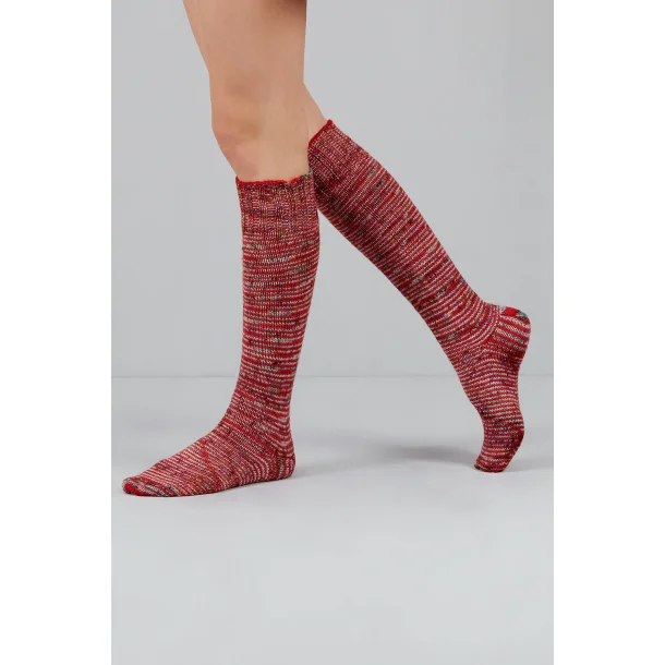 Gusto Wool - Carmen - merinould/strmpegarn - Fv. 1407 - 100g