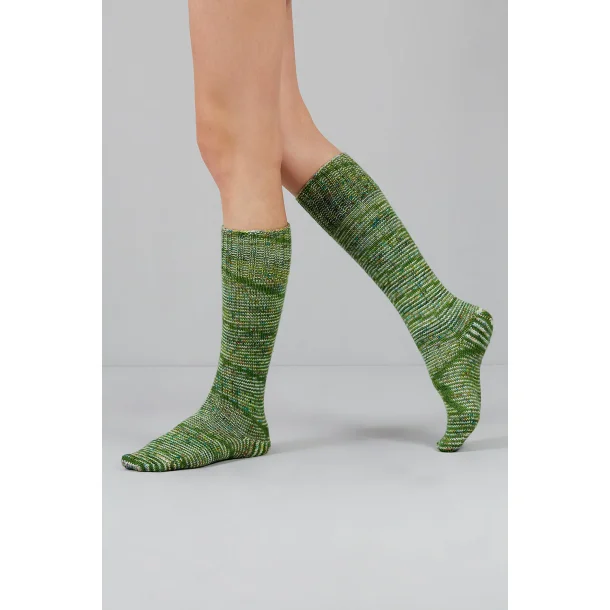 Gusto Wool - Carmen - merinould/strmpegarn - Fv. 1408 - 100g