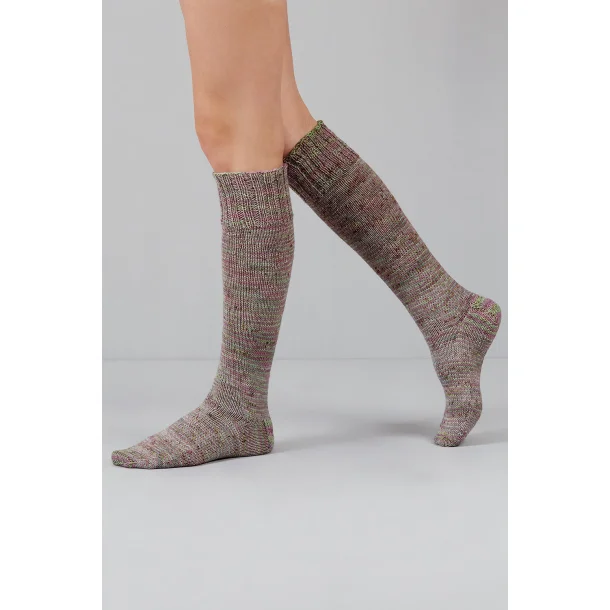 Gusto Wool - Carmen - merinould/strmpegarn - Fv. 1409 - 100g