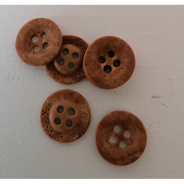 Knap 4-hul i tr - 20mm