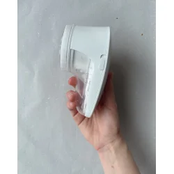 PetiteKnit - "Refresh Your Knit With PetiteKnit" - Lint Remover