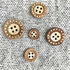 Lykkehjul knap i kokosnd - 18mm