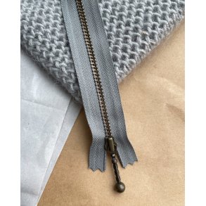 PetiteKnit lynls - 14 cm - Flint