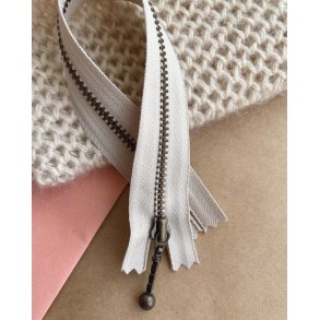 PetiteKnit lynls - 23 cm - Sand