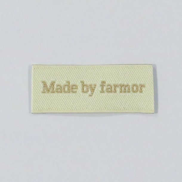 Label til tjet - "Made by Farmor"