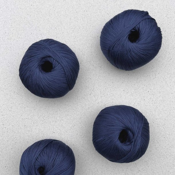 Pascuali - Arctic Pearl - 100% Lyocell garn (Tang og Eukalyptus) - Navy 12 - 50g