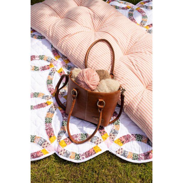 RE:DESIGNED PROJECT - Project 106 - Walnut - 100% l�der