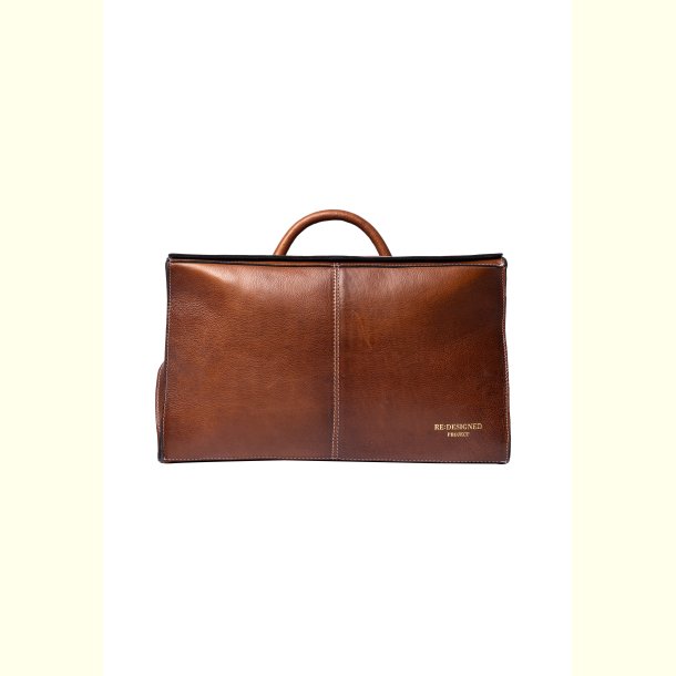 RE:DESIGNED PROJECT - Project 115 - Walnut - 100% l�der