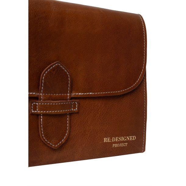 RE:DESIGNED PROJECT - Project 18 - Walnut/Gold - 100% lder