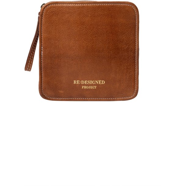 RE:DESIGNED PROJECT - Project 83 - Walnut - 100% l�der