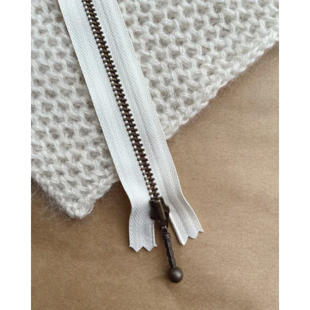 PetiteKnit lynls - 14 cm - Perlemor