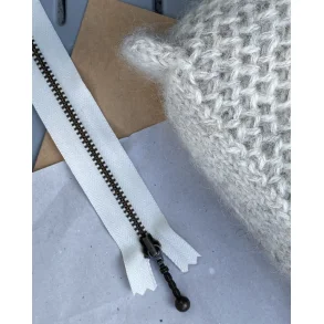 PetiteKnit lynls - 17 cm - Perlemor