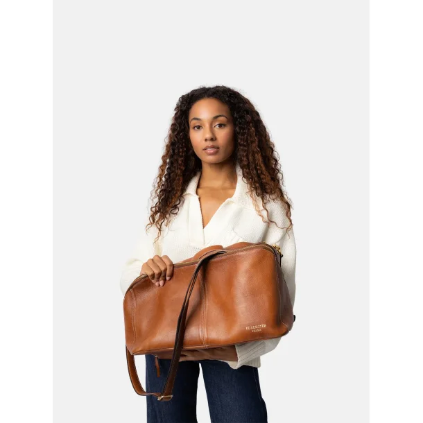 RE:DESIGNED PROJECT - Project 40 - Walnut/Gold - 100% l�der