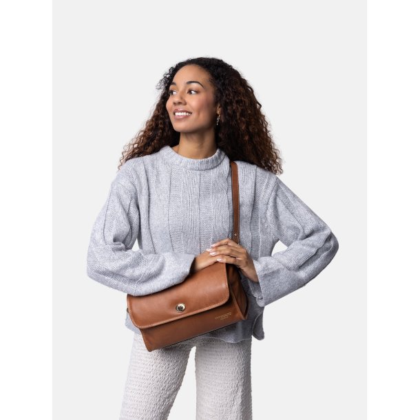 RE:DESIGNED PROJECT - Project 74 - Walnut - 100% l�der