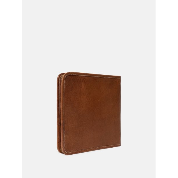 RE:DESIGNED PROJECT - Project 77 - Walnut - 100% l�der