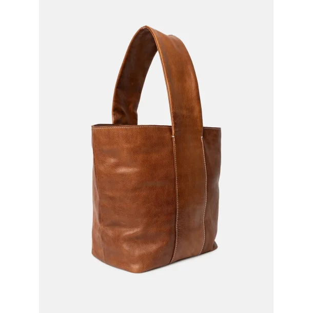 RE:DESIGNED PROJECT - Project 81 - Walnut - 100% l�der