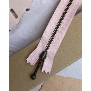 PetiteKnit lynls - 17 cm - Pudderrosa