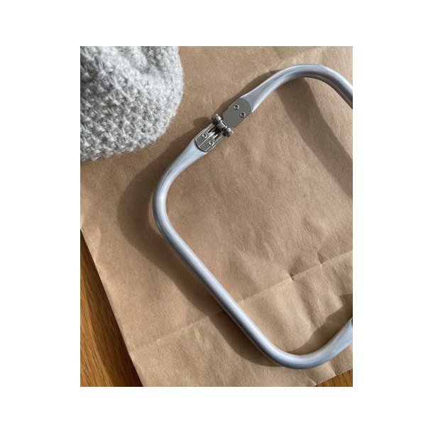 PetiteKnit - Frame/ramme til lille Clutch