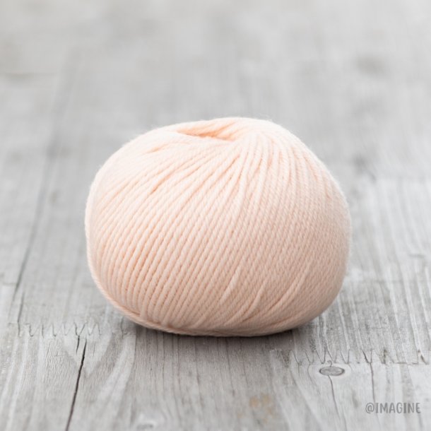 Imagine Wool - Soft Merino uldgarn - Abrikos (08) - 50g