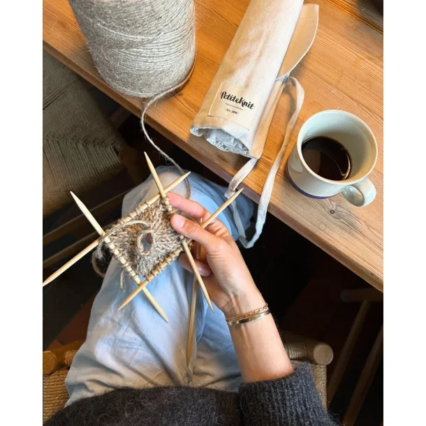 PetiteKnit - Knitter's Needle Case - Strmpepinde