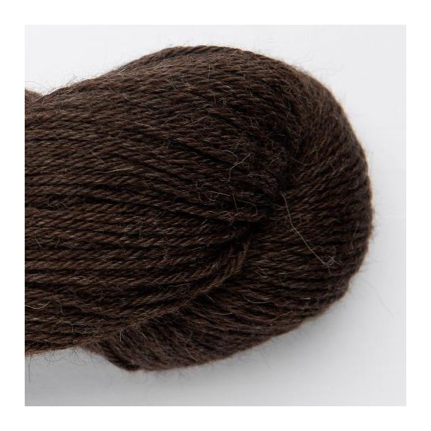 Amano - Eco Puna - ufarvet alpaca garn - Mocha (9011) - 100g