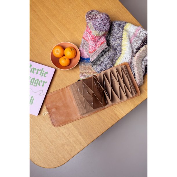 RE:DESIGNED PROJECT - Project 93 - Walnut/Gold - 100% l�der